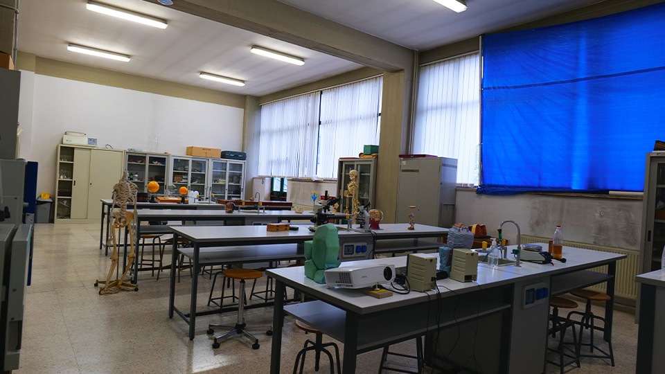 Laboratorio di chimica foto 2