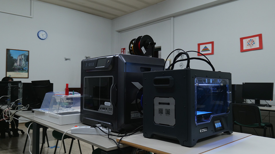 Laboratorio di informatica e stampa 3D foto 2